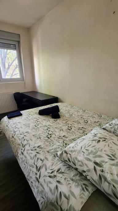 T3 Petit Confort - Proche Commodites - Parking Prive *