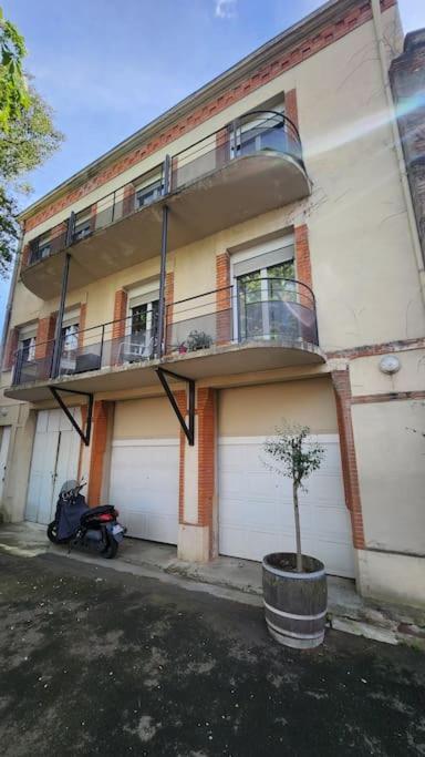 T3 Petit Confort - Proche Commodites - Parking Prive Toulouse